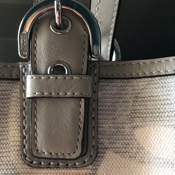 Coach Soho Linen Optic North South Handbag - Picture 4 of 5